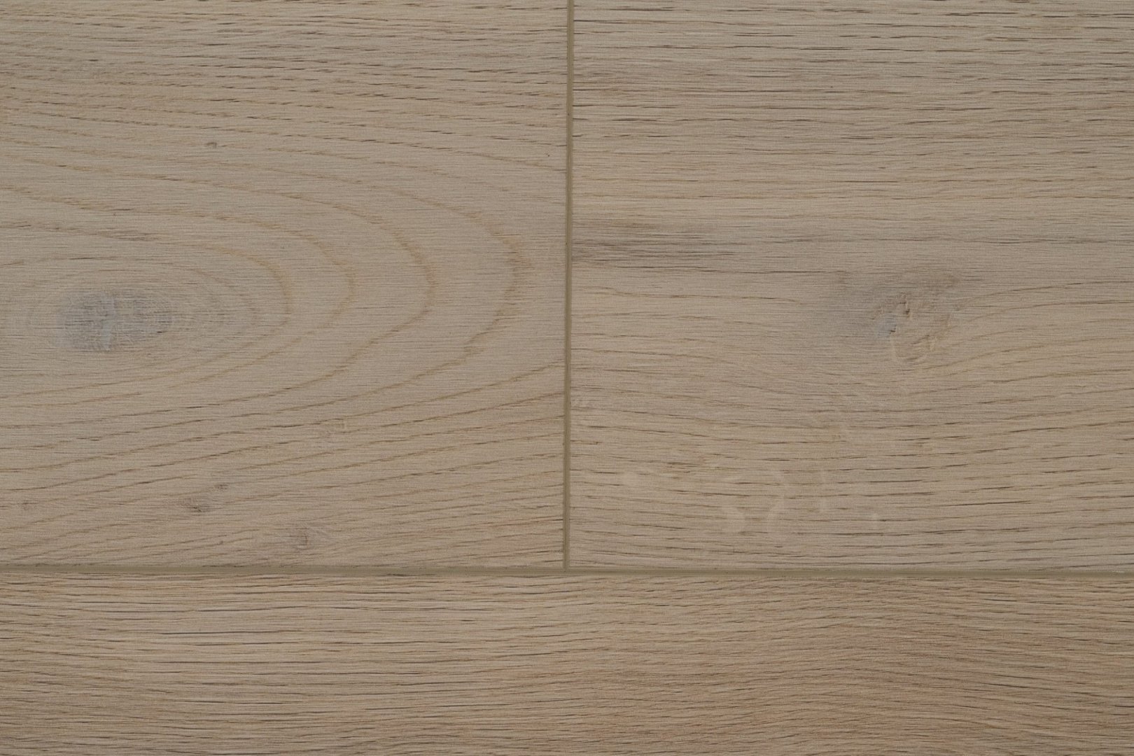 Плитка ПВХ клеевая Damy Floor Дуб Натуральный Family  1227х187х2,5 (4,13м2), 4V фаска