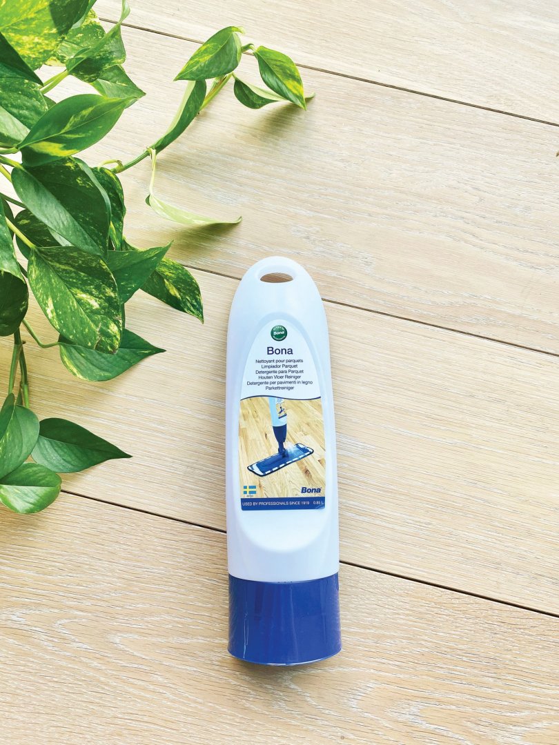 Средство мягкой уборки пола Bona Wood Floor Cleaner (1К, 0,85л)