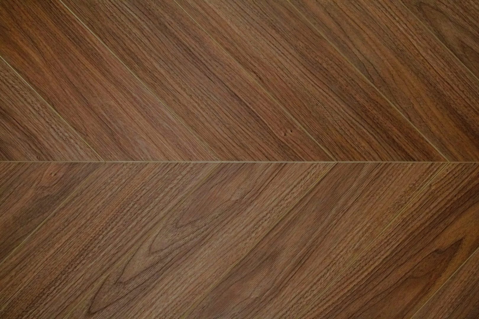 Плитка ПВХ клеевая Damy Floor Блуа Chevron  600х127х2,5 (3,048м2), 4V фаска