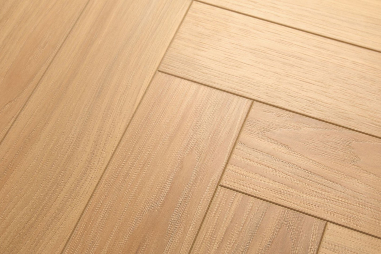 Ламинат Damy Floor Дуб Ливанский Heritage Ёлка 606х101х8 (1,591м2), замок (Uniclic), 4V фаска