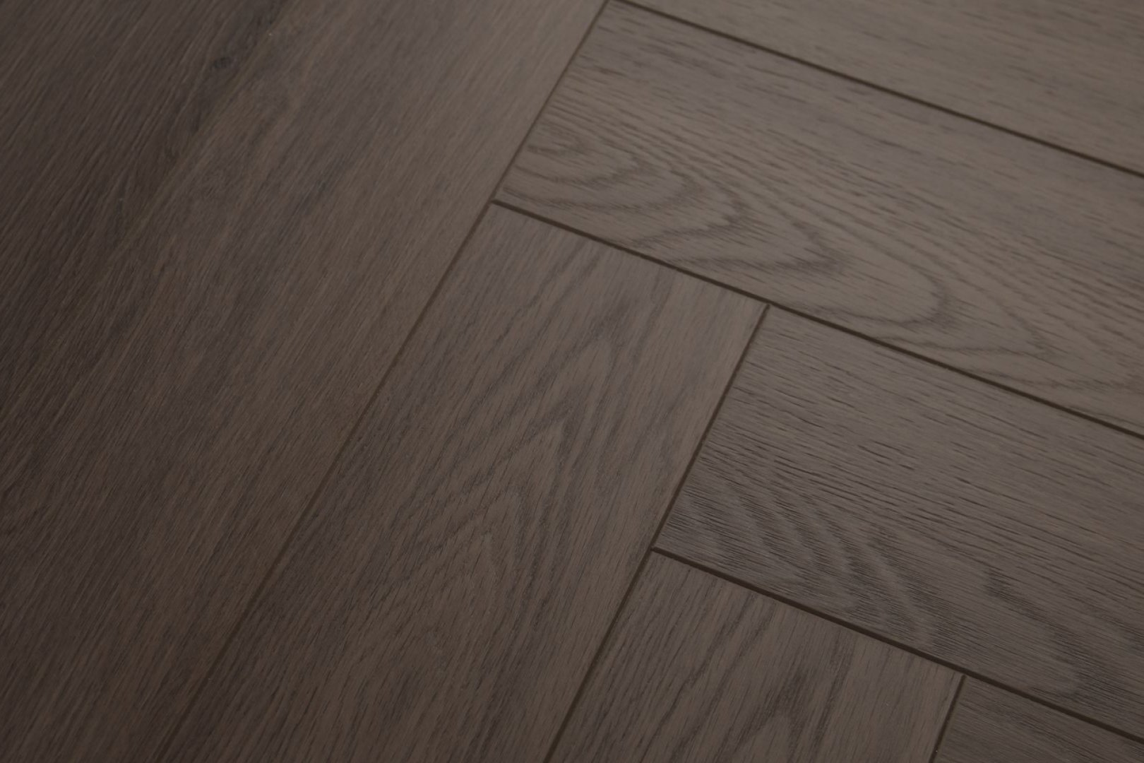 Ламинат Damy Floor Дуб Македонский Heritage Ёлка 606х101х8 (1,591м2), замок (Uniclic), 4V фаска