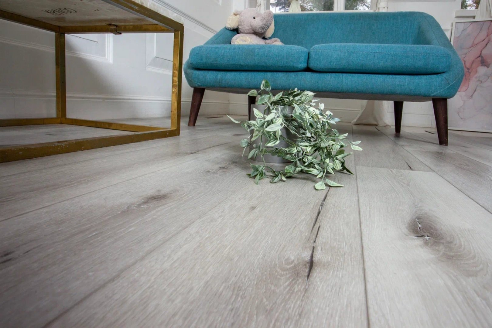 Плитка ПВХ-кварцвинил Damy Floor Дуб Классический Серый Family 1220х180х4 (2,635м2), 4V фаска