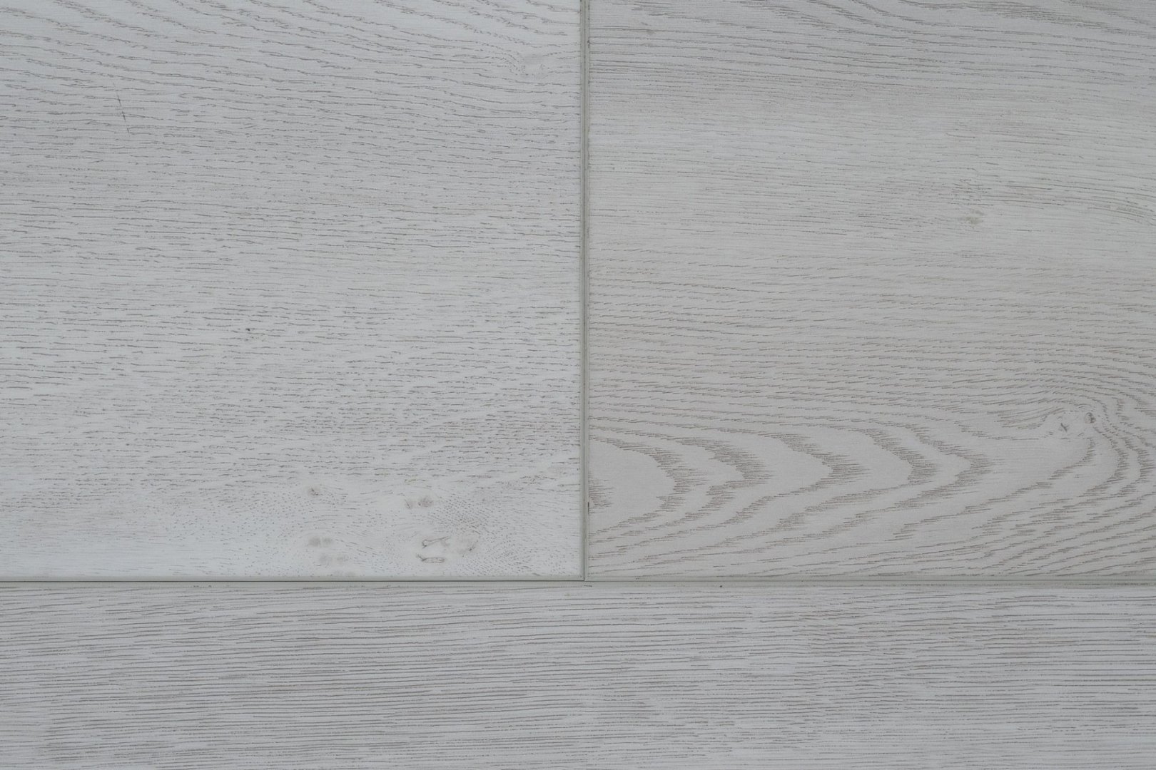 Плитка ПВХ-кварцвинил Damy Floor Дуб Зимний Family 1220х180х4 (2,635м2), 4V фаска