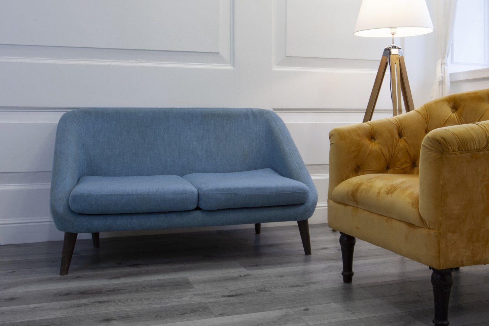 Плитка ПВХ-кварцвинил Damy Floor Дуб Сильвер Family 1220х180х4 (2,635м2), 4V фаска