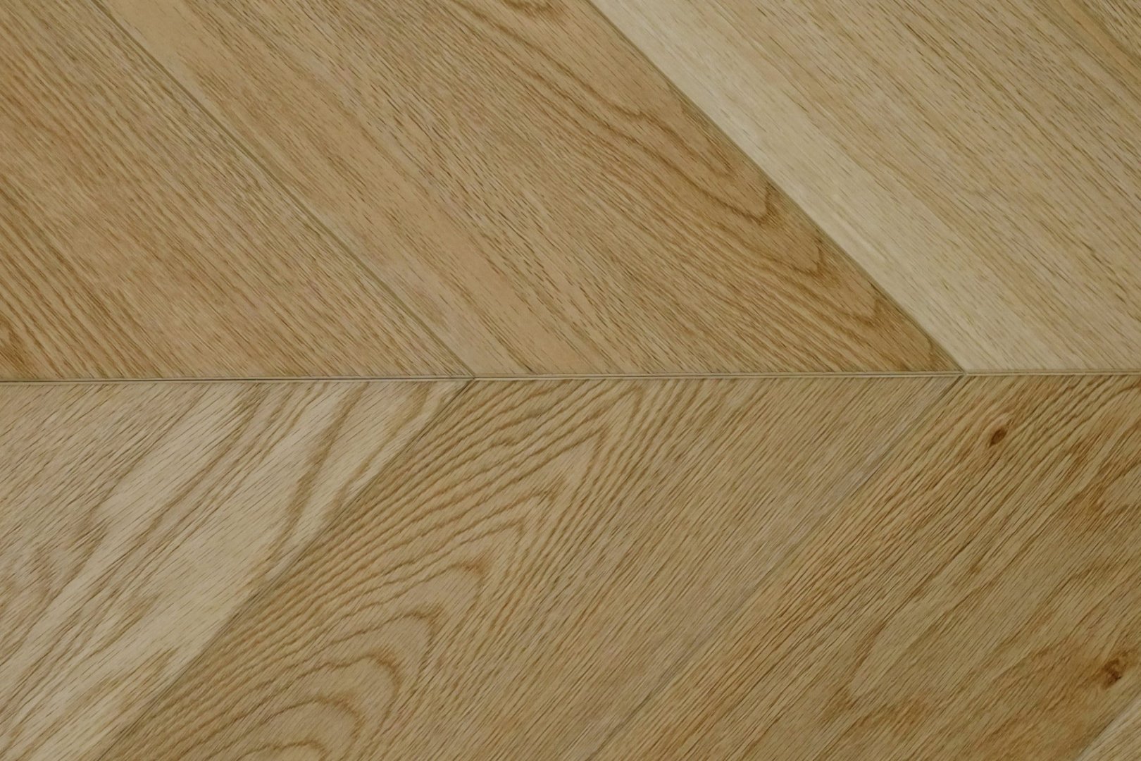 Плитка ПВХ-кварцвинил Damy Floor Тюильри Chevron 5мм 600х127х5 (1,676м2), 4V фаска