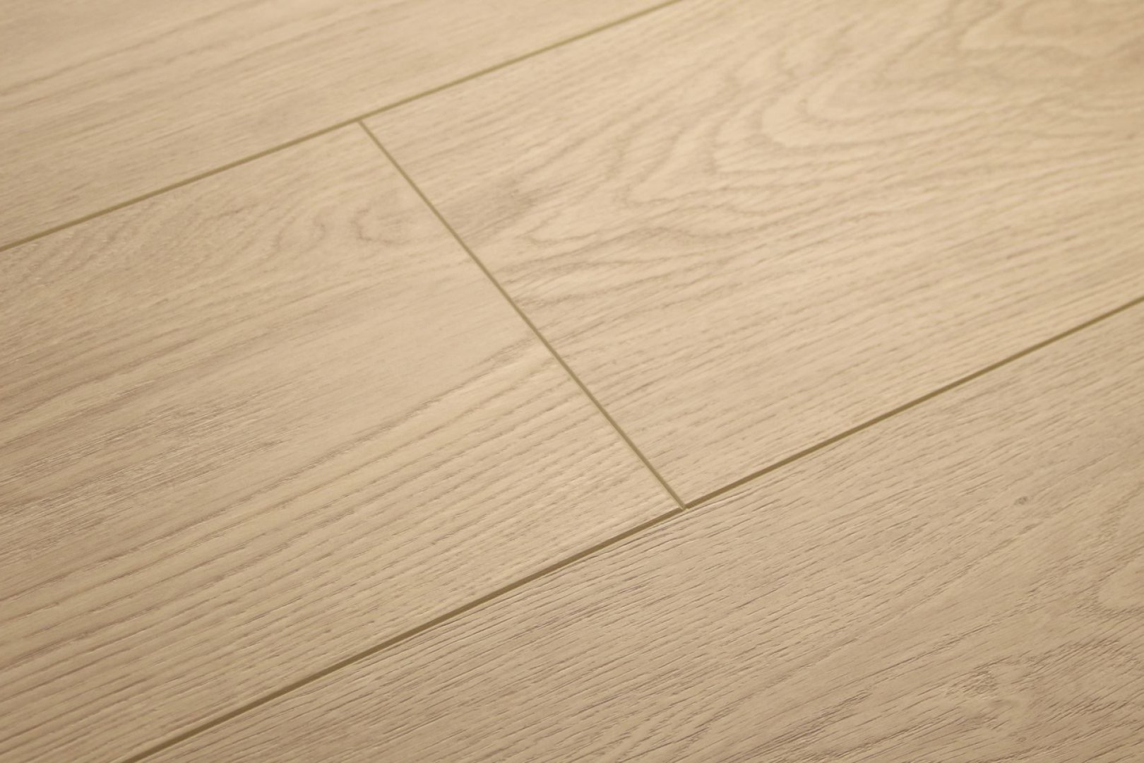 Ламинат Damy Floor Дуб Рокингем Tradition 1217х196х8 (3,339м2), замок (Uniclic), 4V фаска